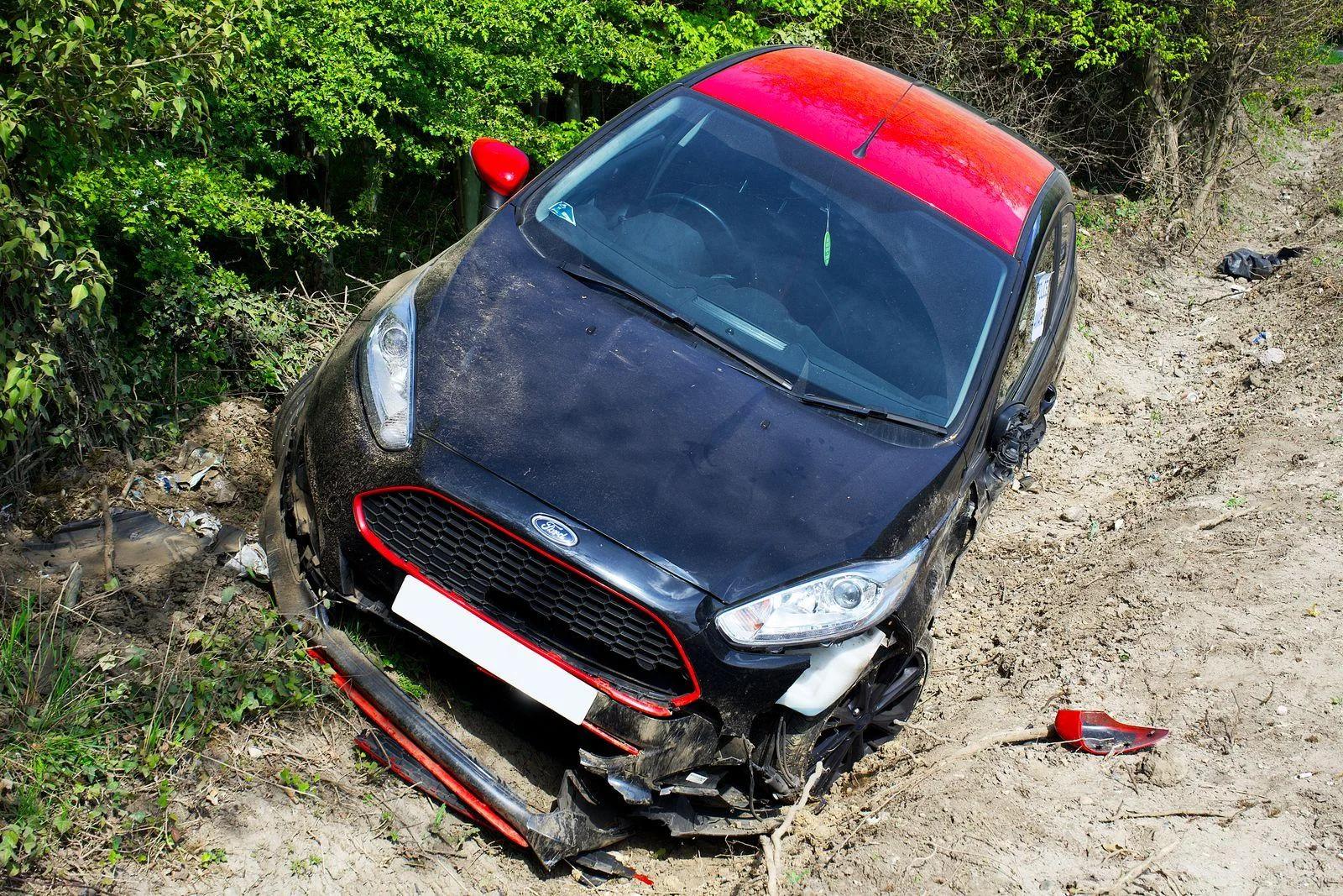 What to Do With a Wrecked Car: Repair, Sell, or Trade?
